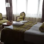 Apart Otel Tashkonak